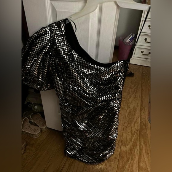 Triple threads sequin dress - Picture 1 of 1